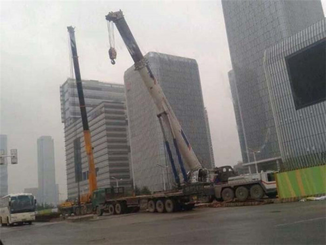 肇源县“自动找平”—— 吊车的 “平地神器” 技术